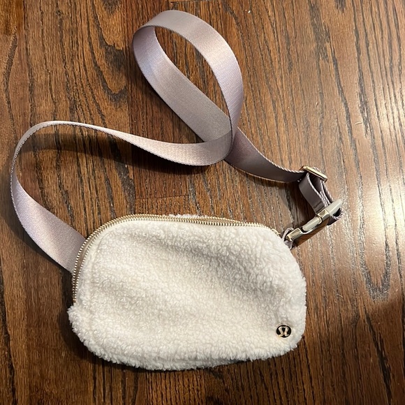 lululemon athletica Handbags - White Sherpa Lulu lemon belt bag